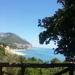 Calagonone Con Giardino E Barbecue Lejlighed
