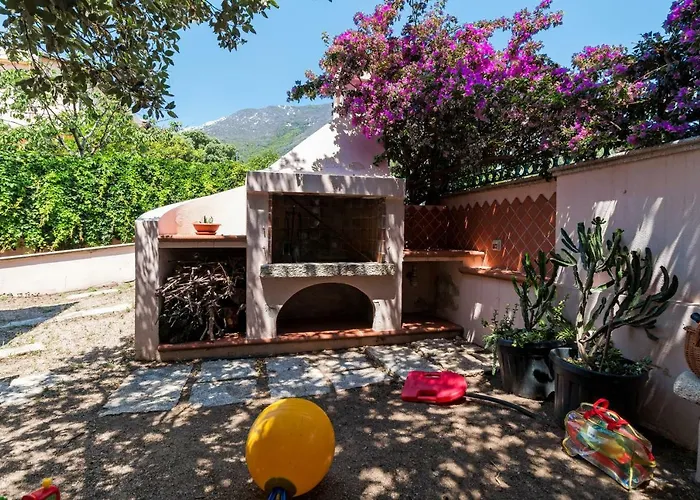 公寓 Calagonone Con Giardino E Barbecue *